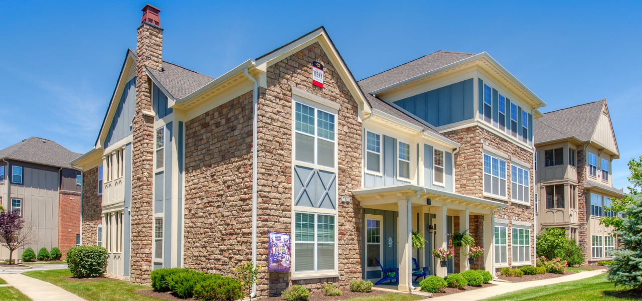 Should I Rent An Apartment Or A Townhouse in Carmel? Lakeside Apartments